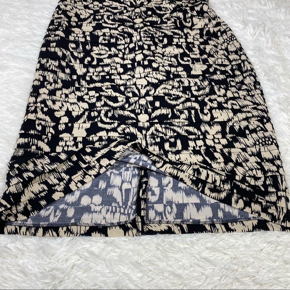 Adrianna Papell Sleeveless Black Beige Shutter Pleat Bodycon Cocktail Dress - Picture 7 of 12